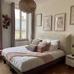 Aurefees Bed & Breakfast 3*